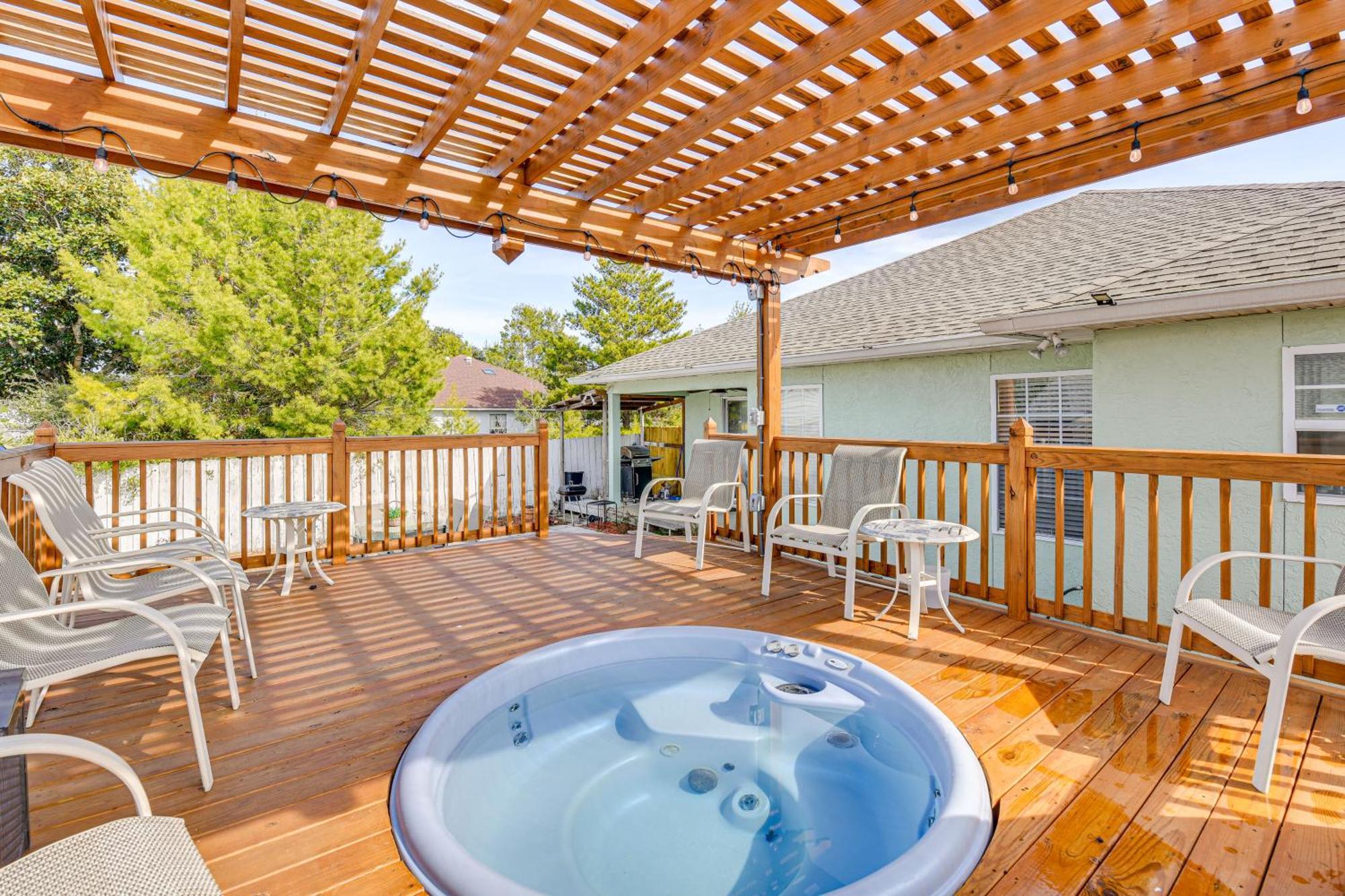 Holiday home Pet-friendly Pcb With Hot Tub, Near Beaches! *