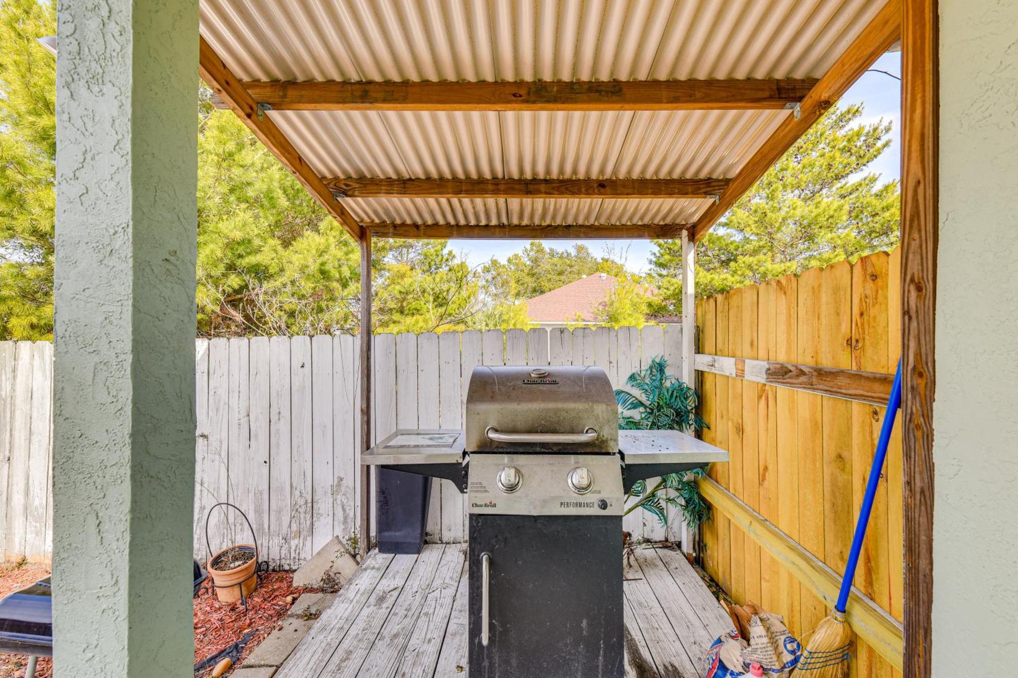 Pet-friendly Pcb With Hot Tub, Near Beaches! Holiday home